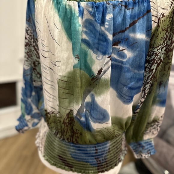 Mandee Multi color Print Sheer Top Size M - Picture 8 of 8